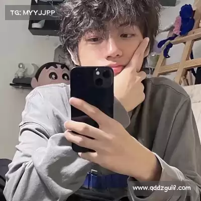卫菡杉